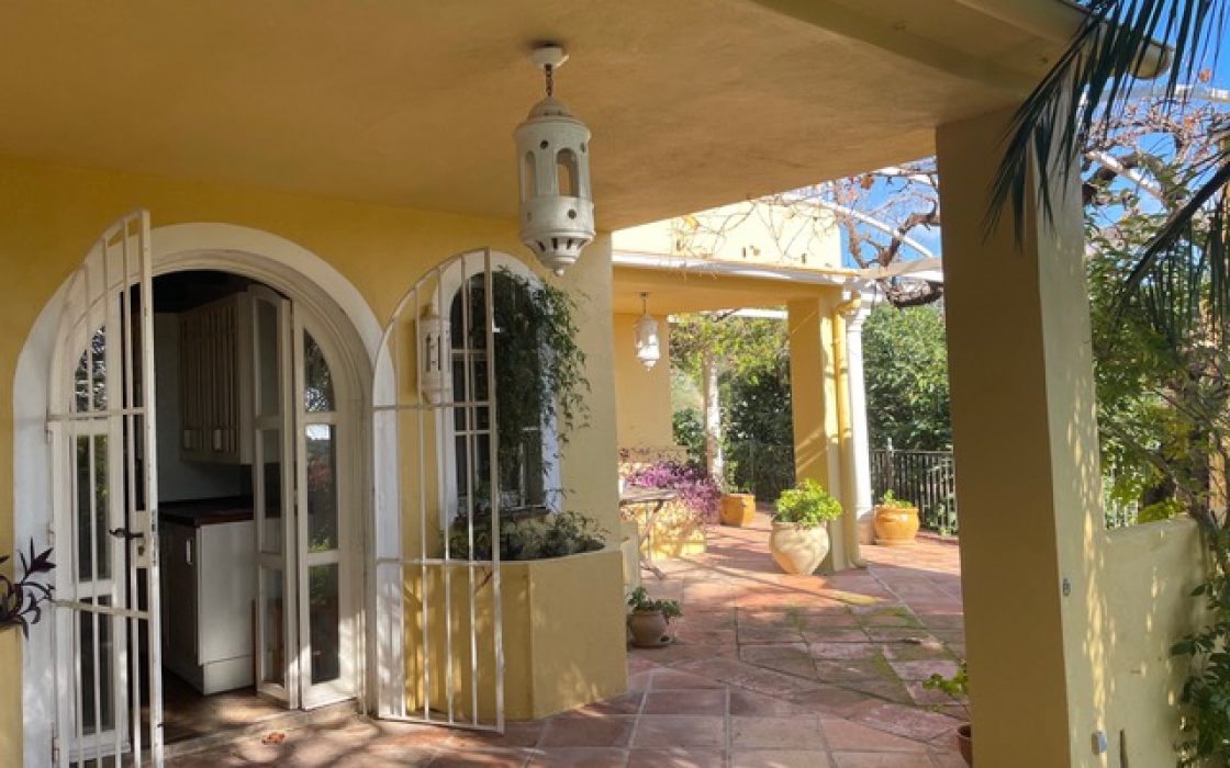 Bonita Casa/chalet en la salida de Ojén en dirección a Marbella