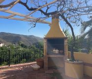 Bonita Casa/chalet en la salida de Ojén en dirección a Marbella