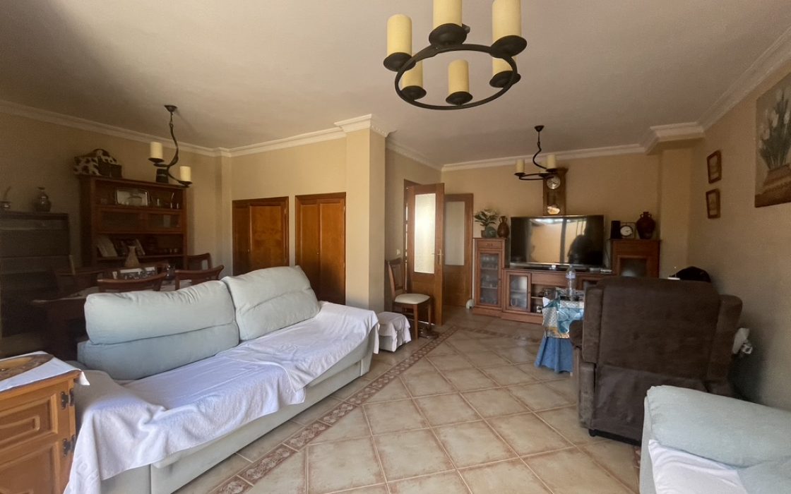 Precioso chalet en bonita urbanizacion en Coin, Malaga