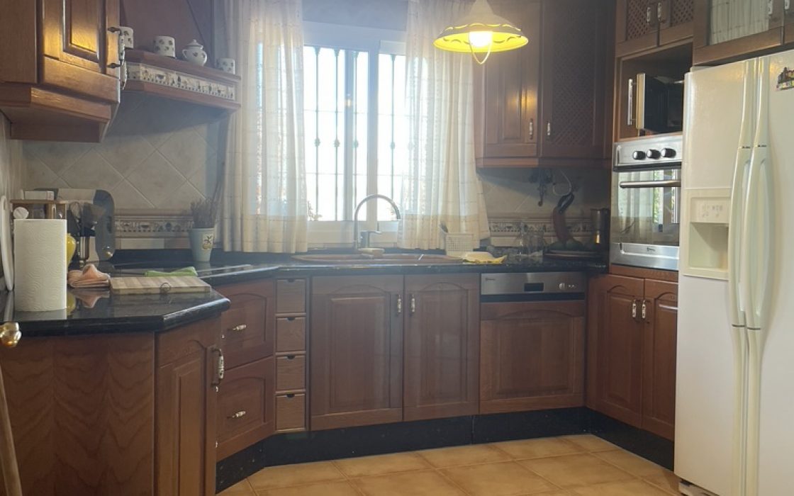 Precioso chalet en bonita urbanizacion en Coin, Malaga