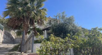 Villa independiente en urbanización en Coín