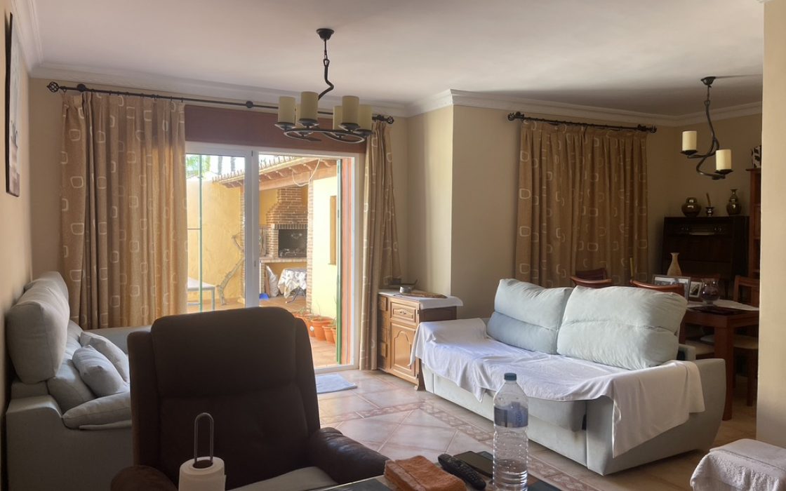 Precioso chalet en bonita urbanizacion en Coin, Malaga