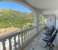 Gran casa de pueblo con garage