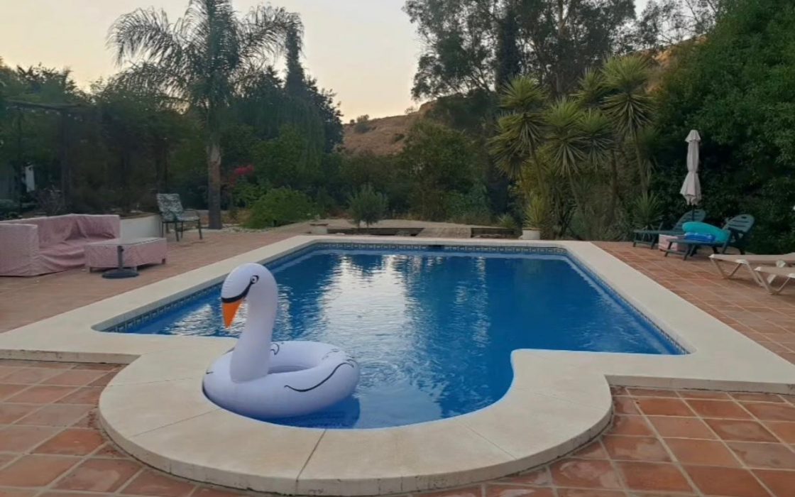 Finca encantadora en un sitio único y espectacular en Coín, Malaga!