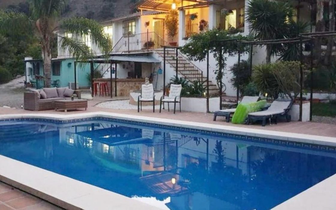 Finca encantadora en un sitio único y espectacular en Coín, Malaga!