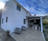 Finca aislada con preciosas vistas!