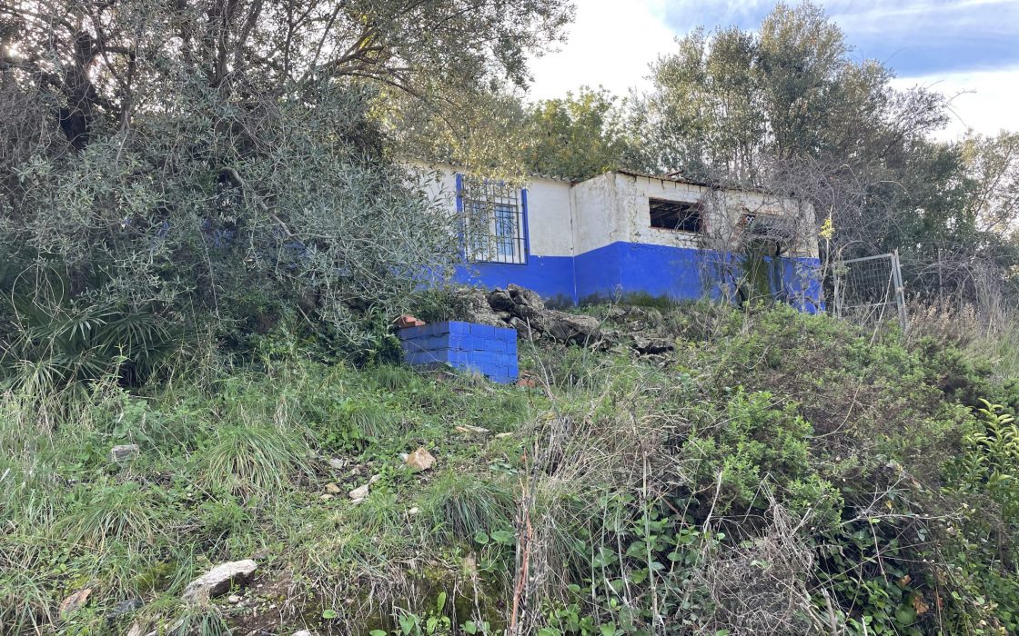 Finca aislada con preciosas vistas!