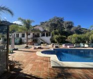 Finca encantadora en un sitio único y espectacular en Coín, Malaga!