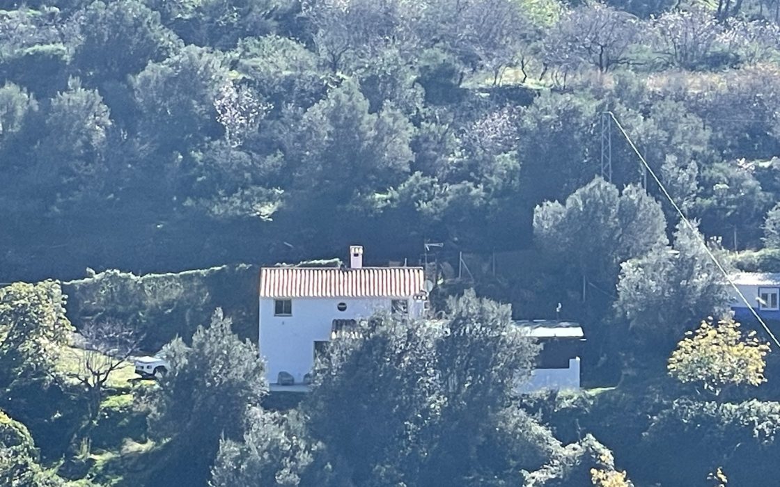 Finca aislada con preciosas vistas!