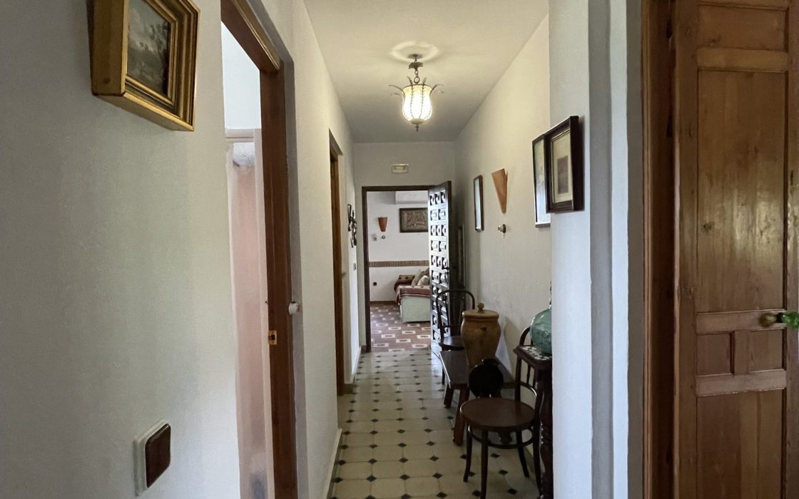 Magnifica casa rústica con vistas impresionantes al campo en Coin, Malaga