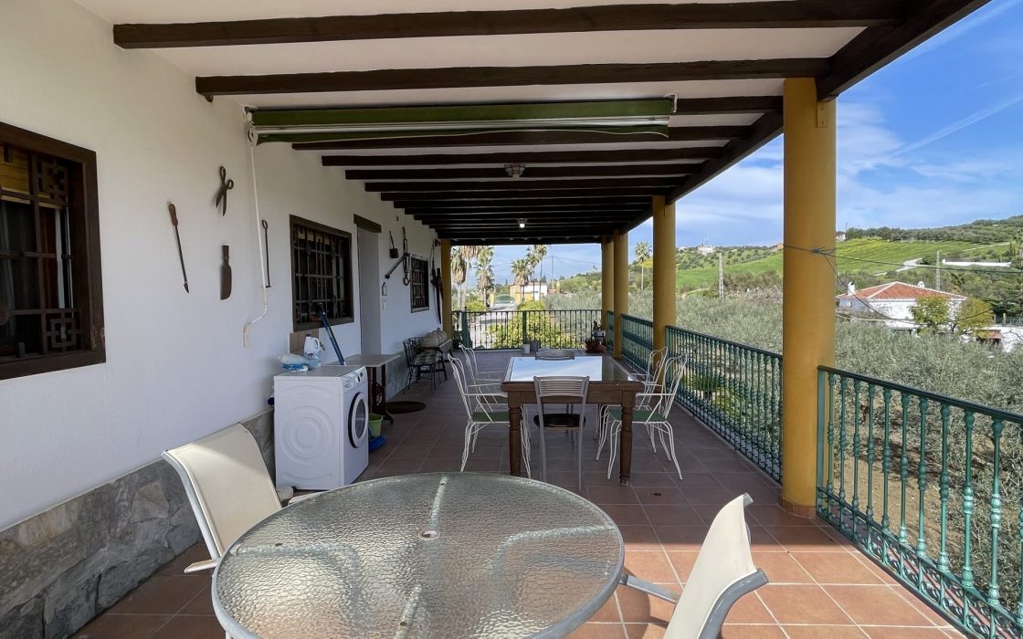 Magnifica casa rústica con vistas impresionantes al campo en Coin, Malaga