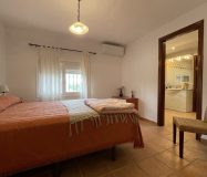 Estupenda Vivienda con cuadras y terreno en sitio protegido por Coin, Malaga