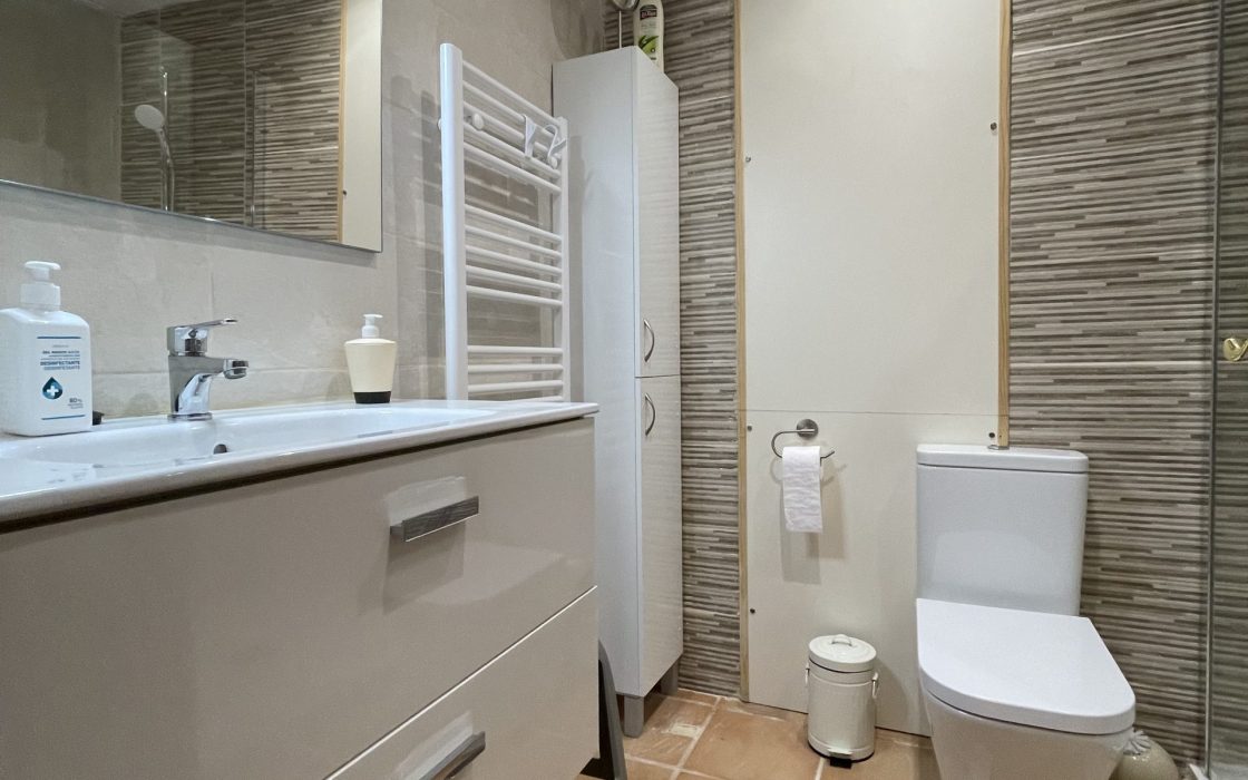 Estupenda Vivienda con cuadras y terreno en sitio protegido por Coin, Malaga