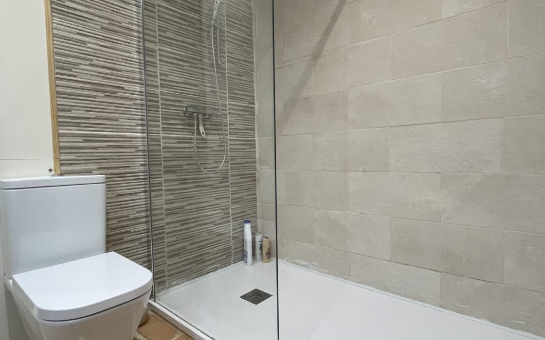 Estupenda Vivienda con cuadras y terreno en sitio protegido por Coin, Malaga