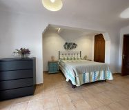 Estupenda Vivienda con cuadras y terreno en sitio protegido por Coin, Malaga