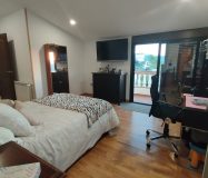 Villa independiente en urbanización en Coín