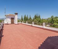 Chalet sostenible con energia solar y entorno natural en Cartama.