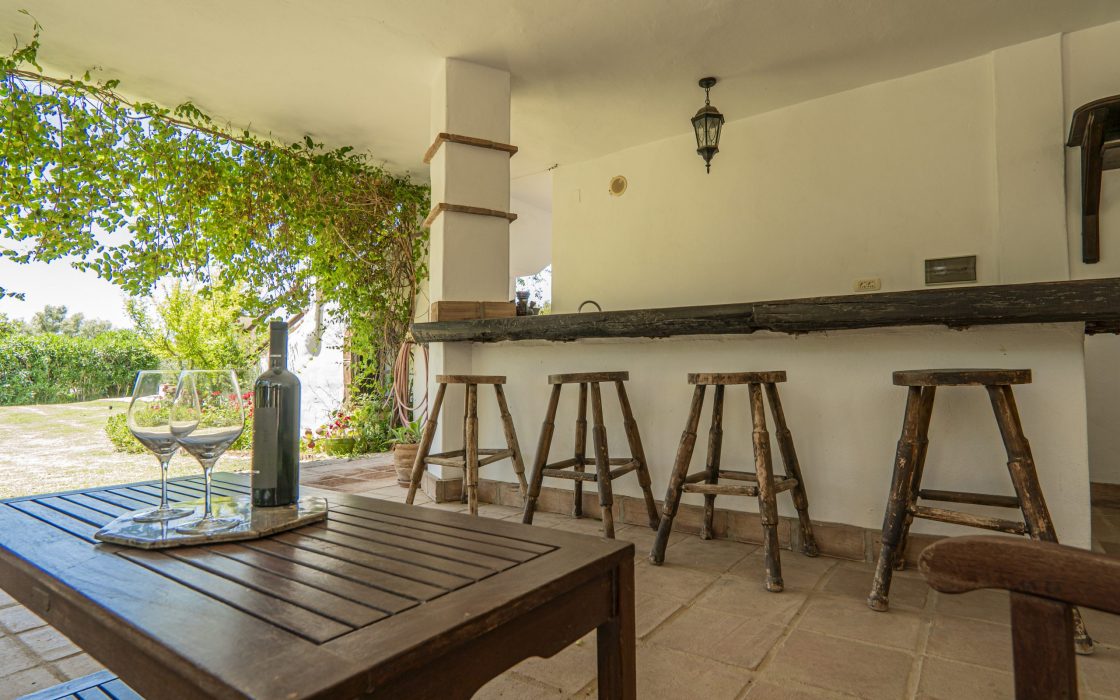 Chalet sostenible con energia solar y entorno natural en Cartama.