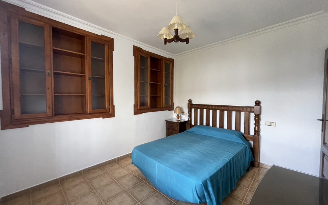 Casa de pueblo en venta en CL PINTOR CARAZO (BERMEJO) 1, Alora