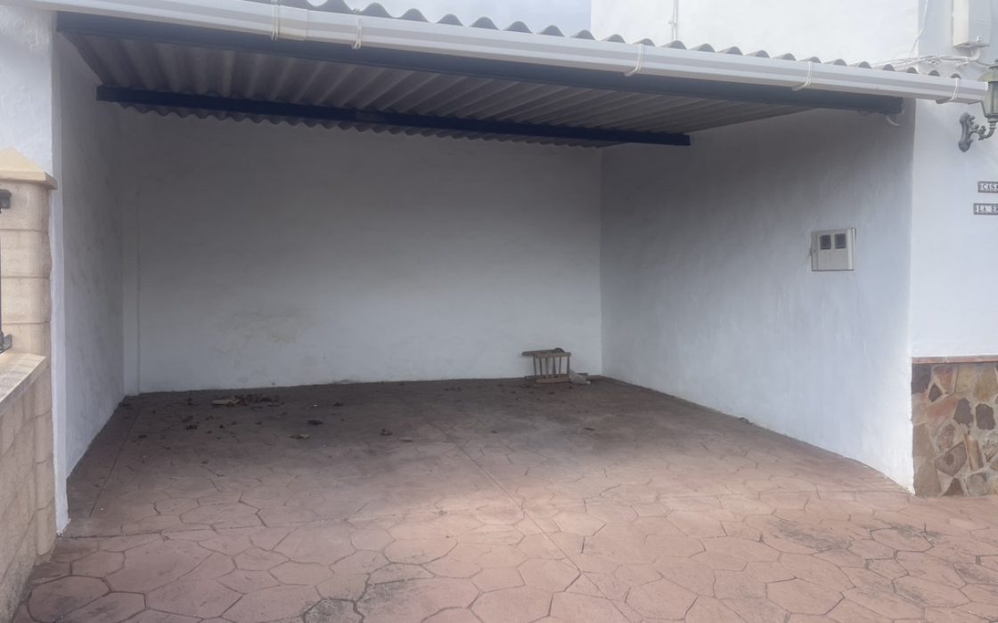 Casa de pueblo en venta en CL PINTOR CARAZO (BERMEJO) 1, Alora