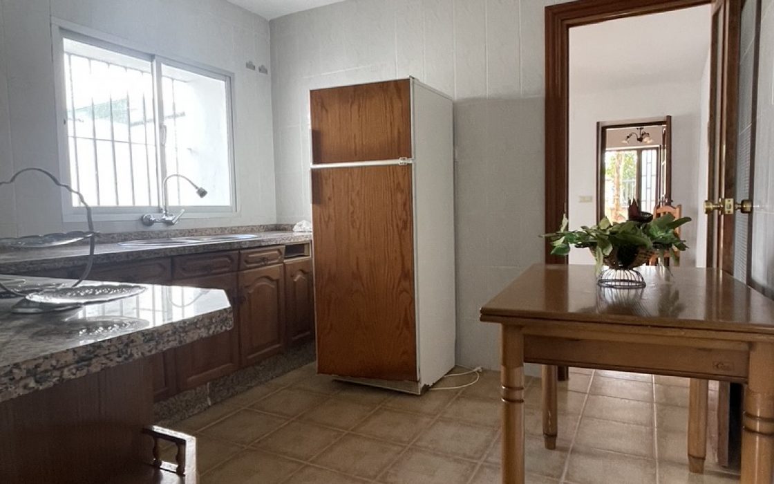 Casa de pueblo en venta en CL PINTOR CARAZO (BERMEJO) 1, Alora