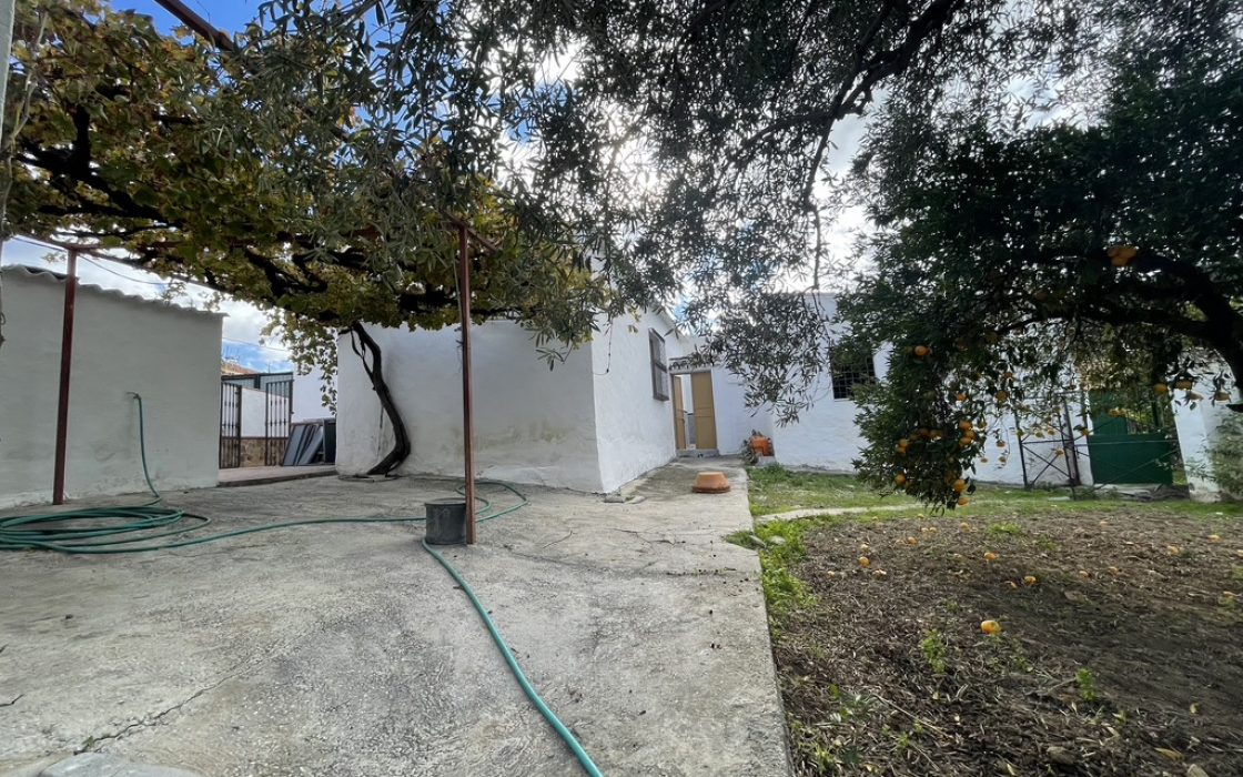 Casa de pueblo en venta en CL PINTOR CARAZO (BERMEJO) 1, Alora