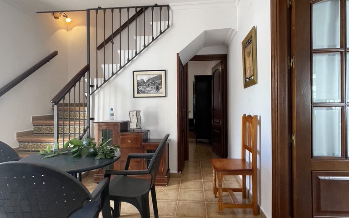 Casa de pueblo en venta en CL PINTOR CARAZO (BERMEJO) 1, Alora