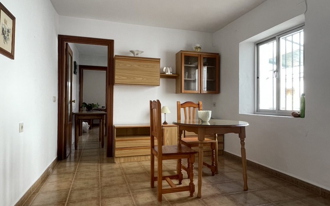 Casa de pueblo en venta en CL PINTOR CARAZO (BERMEJO) 1, Alora