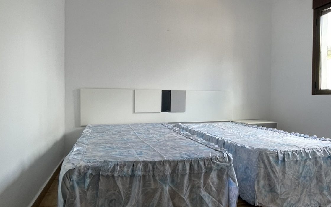 Casa de pueblo en venta en CL PINTOR CARAZO (BERMEJO) 1, Alora