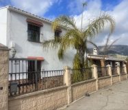 Casa de pueblo en venta en CL PINTOR CARAZO (BERMEJO) 1, Alora