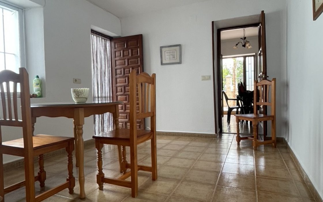 Casa de pueblo en venta en CL PINTOR CARAZO (BERMEJO) 1, Alora
